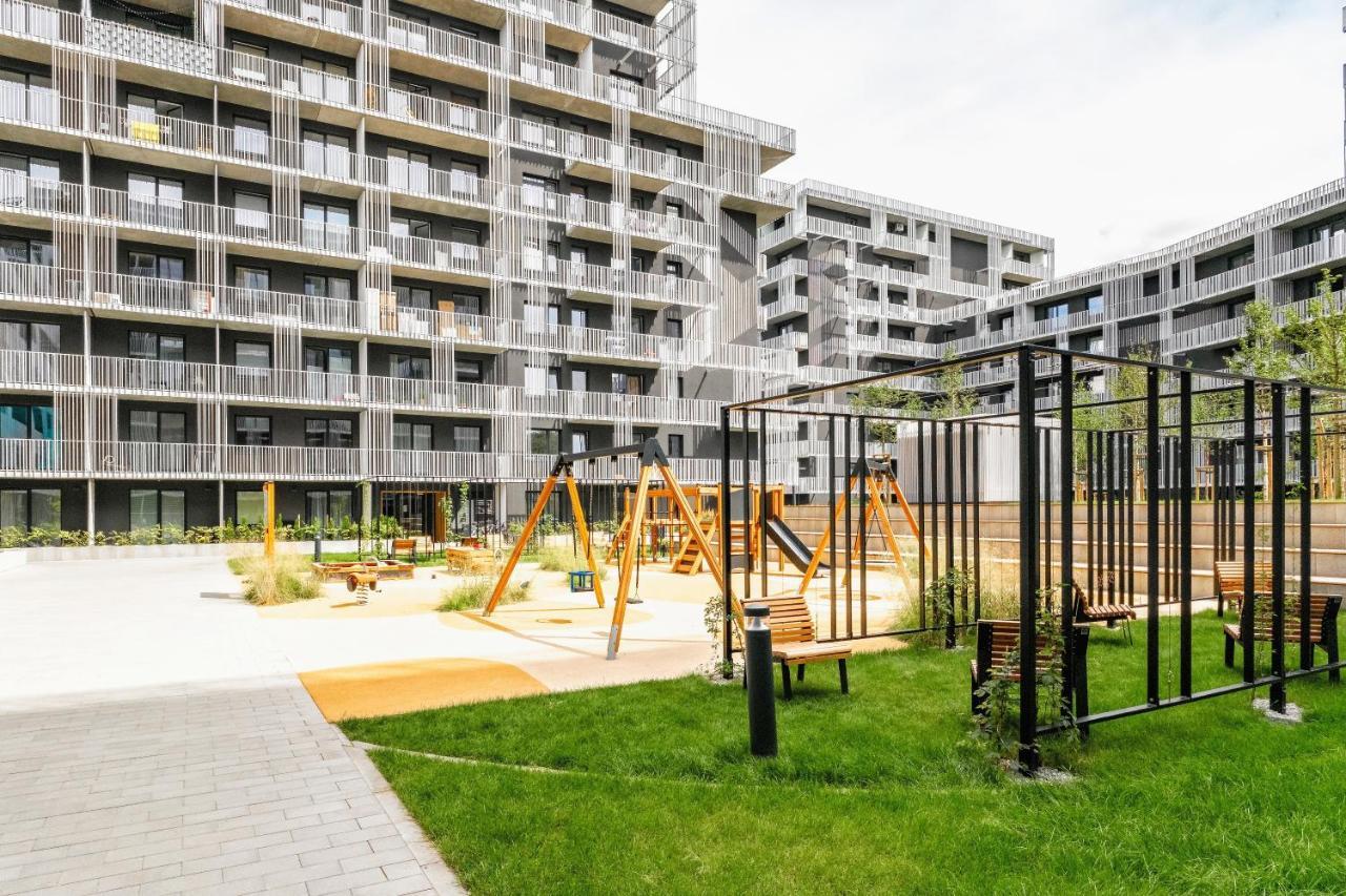 Mieszkanie Z Mini Ogrodkiem Hamak Brazylijski Varşovia Exterior foto