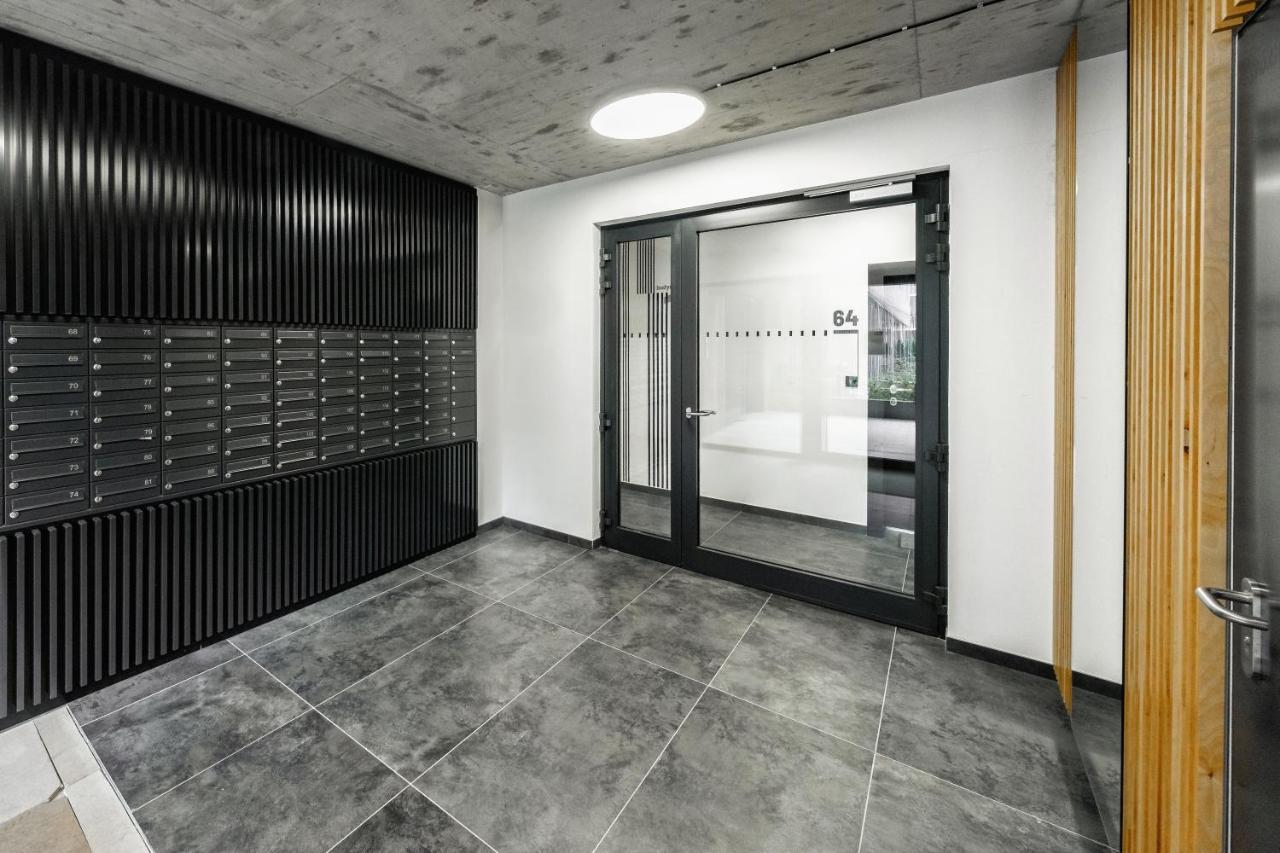 Mieszkanie Z Mini Ogrodkiem Hamak Brazylijski Varşovia Exterior foto